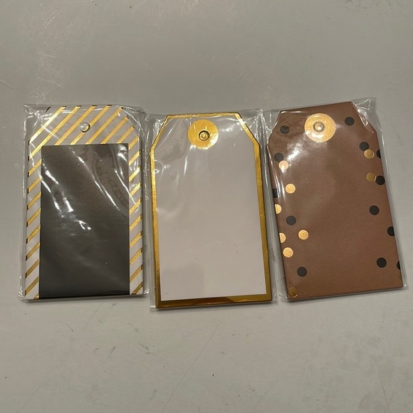 🎁 30 Christmas  Gift Tags - Add a Special Touch to Your Presents! 🌟 - Picture 1 of 5